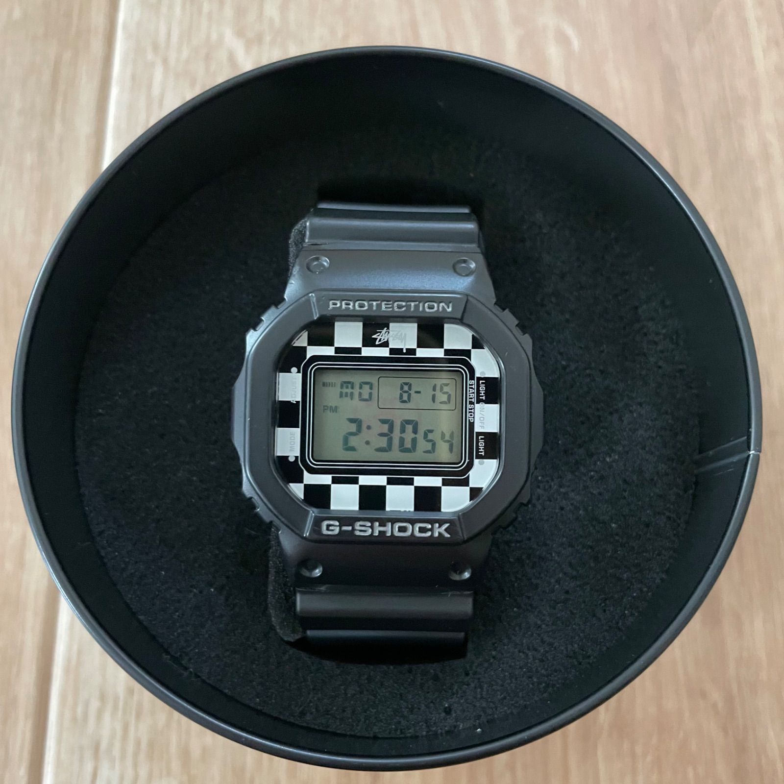 沸騰ブラドン G-SHOCK× STUSSY フラッグチェック DW-5600VT