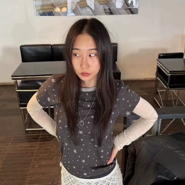 Coyseio 星柄 Tシャツ アンズ色 グレー - メルカリ