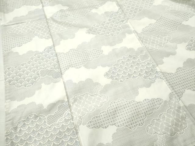 平和屋着物○本場大島紬 白大島 9マルキ 雲重ね吉祥文 正絹 逸品