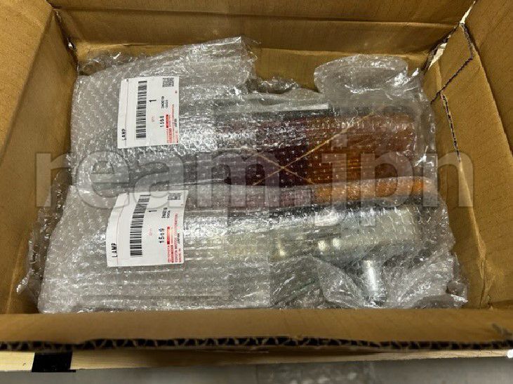 新品 トヨタ純正 40 ランドクルーザー リア コンビネーションランプ  