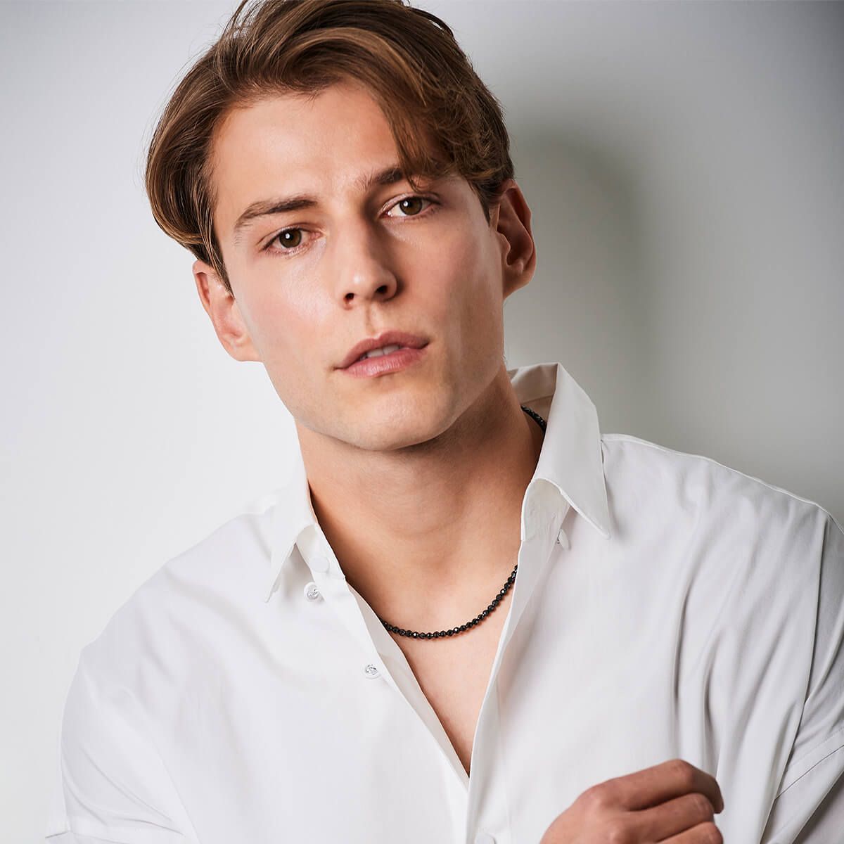 正規品 Colantotte コラントッテ ネックレス LUCE α 艶ありブラック 首 肩の血行改善 首のコリ 肩コリ 対策に