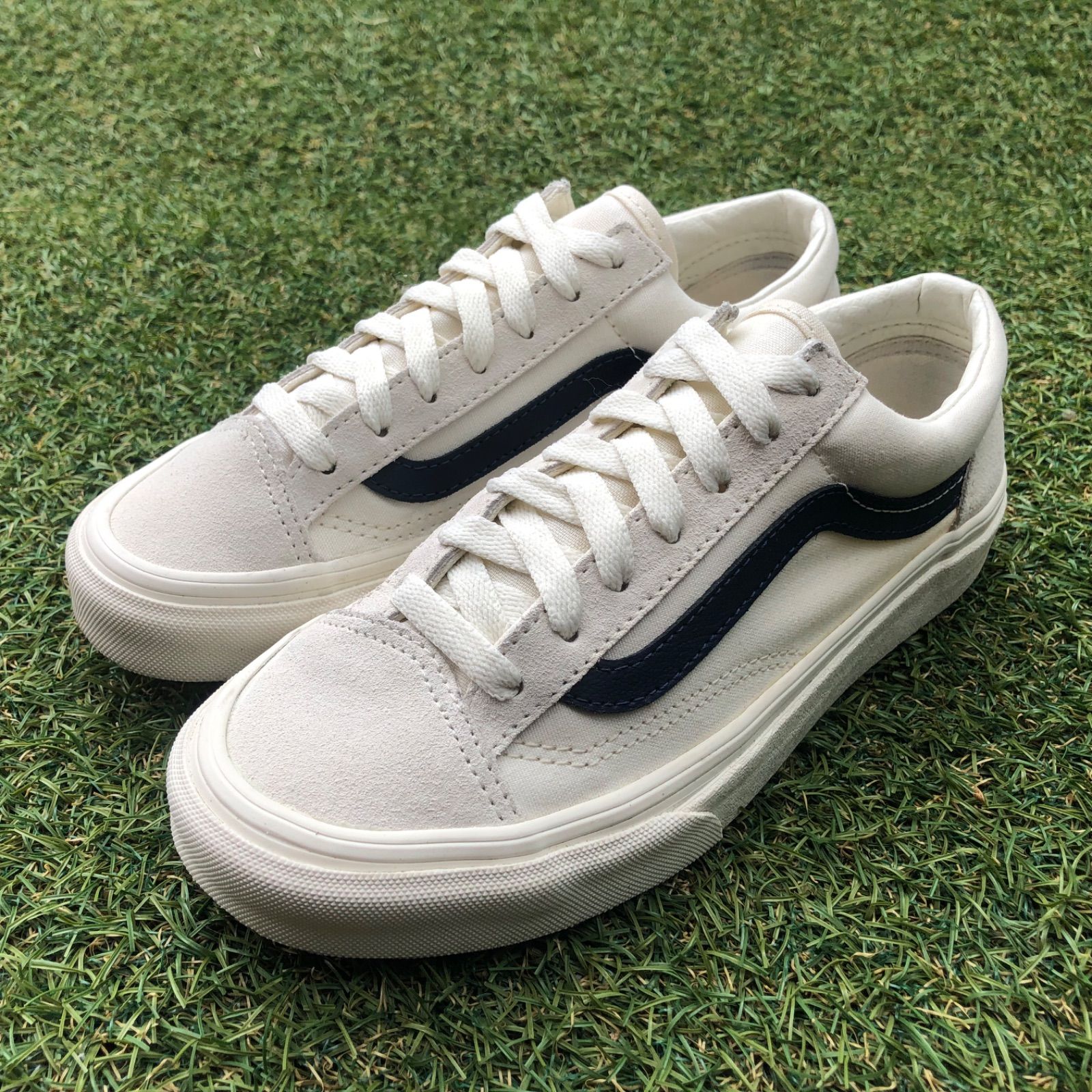 美品22.5 US企画！VANS STYLE 36 ヴァンズ HT901 美品22.5 US企画！VANS STYLE 36 ヴァンズ HT901 - メルカリ