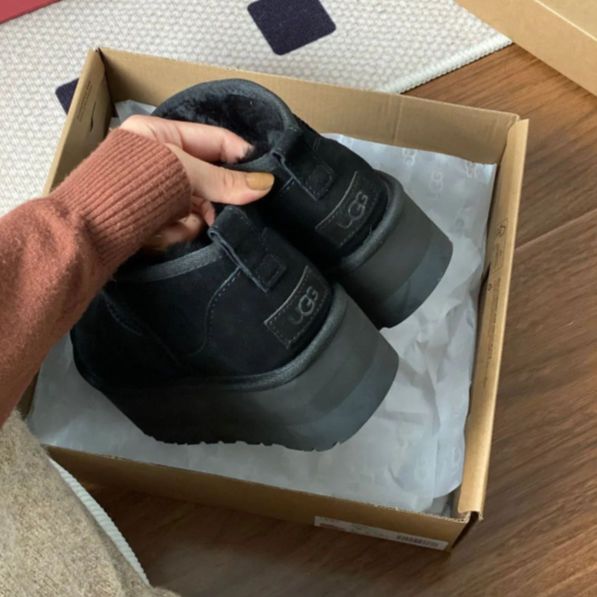 セールオファー UGG 厚底5 cm アグ ブーツ クラッシックウルトラ