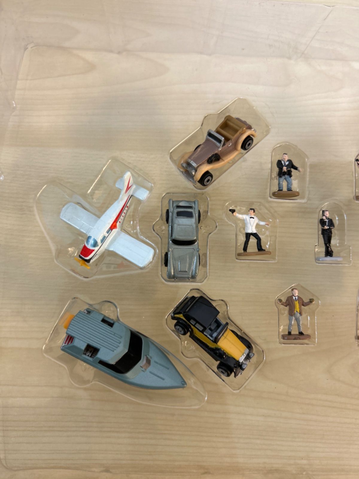 ガルーブ製　マイクロマシーン　007 ジェームス　ボンド Brand New 1995 Galoob Micro Machines 007 James Bond Vehicle