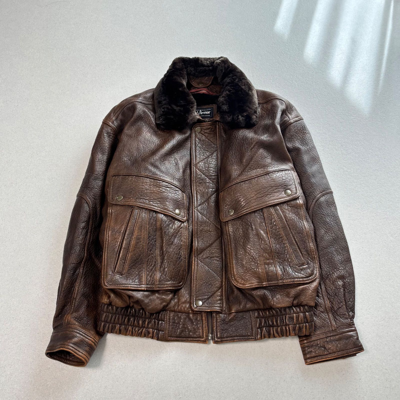 ラヴサーフとCyber社のコラボだから実現した。Luvsurf限定ウェット