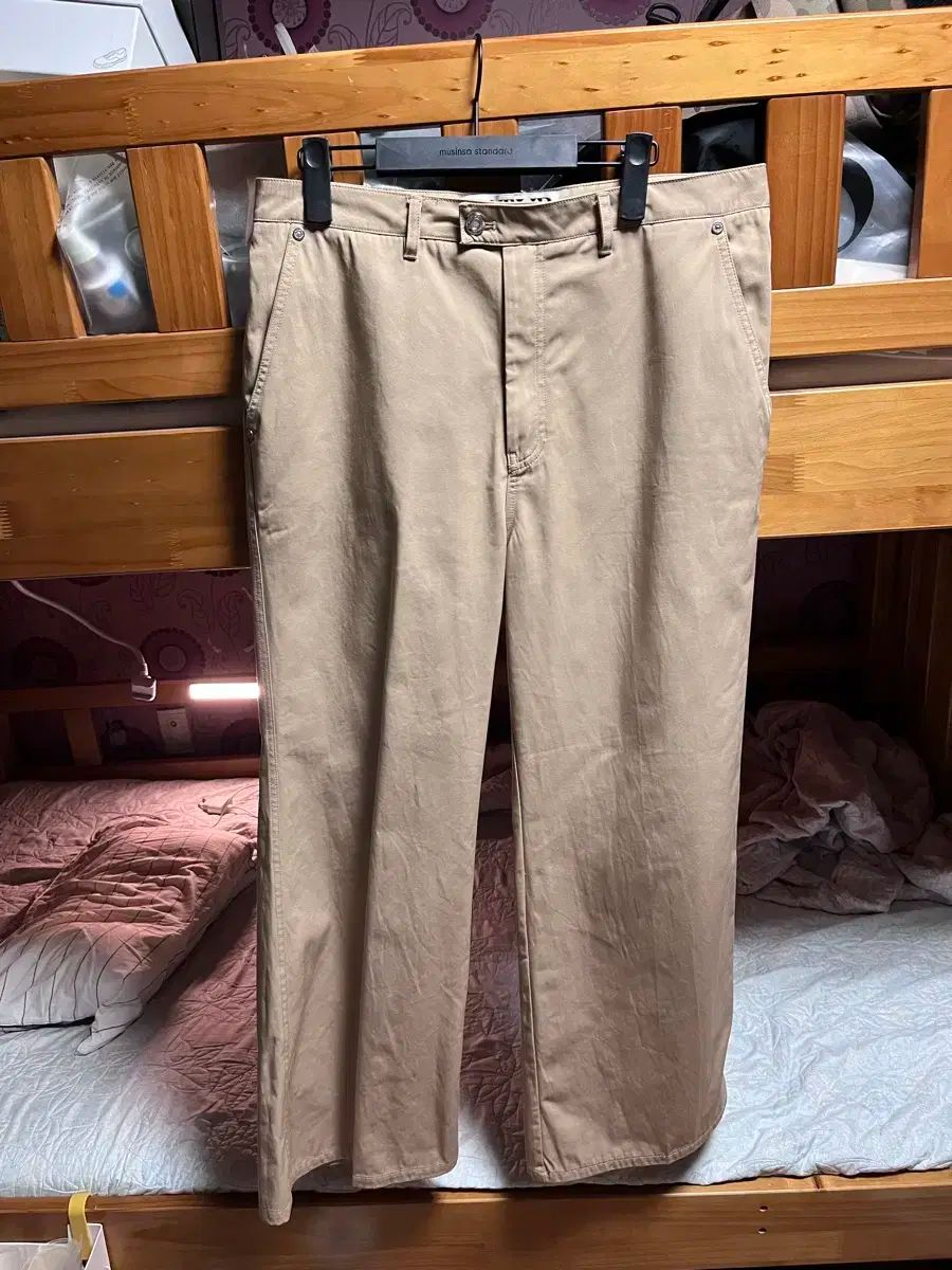 SATUR セター コアー ワイド フ フィット チノパンツ