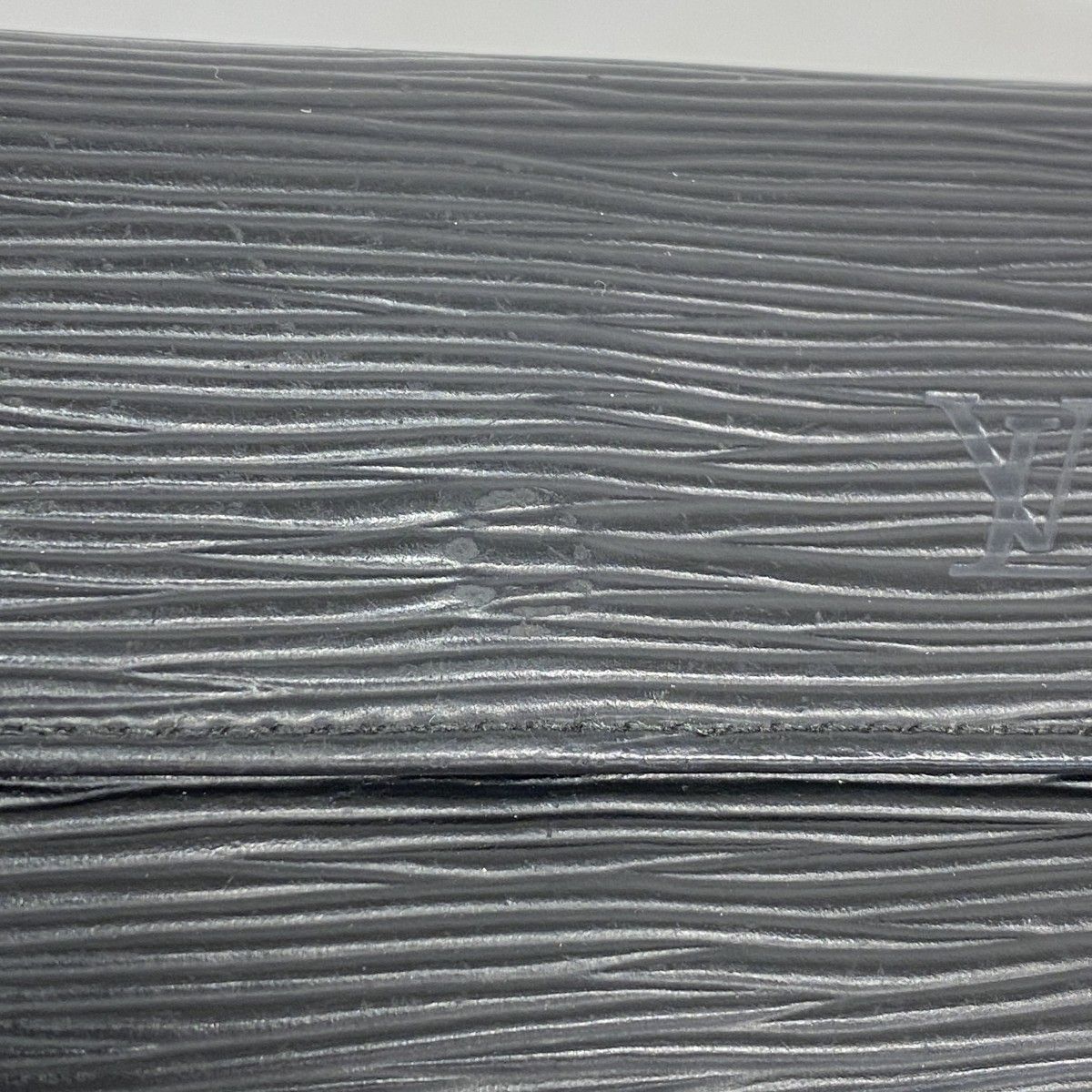 5id4406】ルイヴィトン キーケース エピ ミュルティクレ6 M63812  