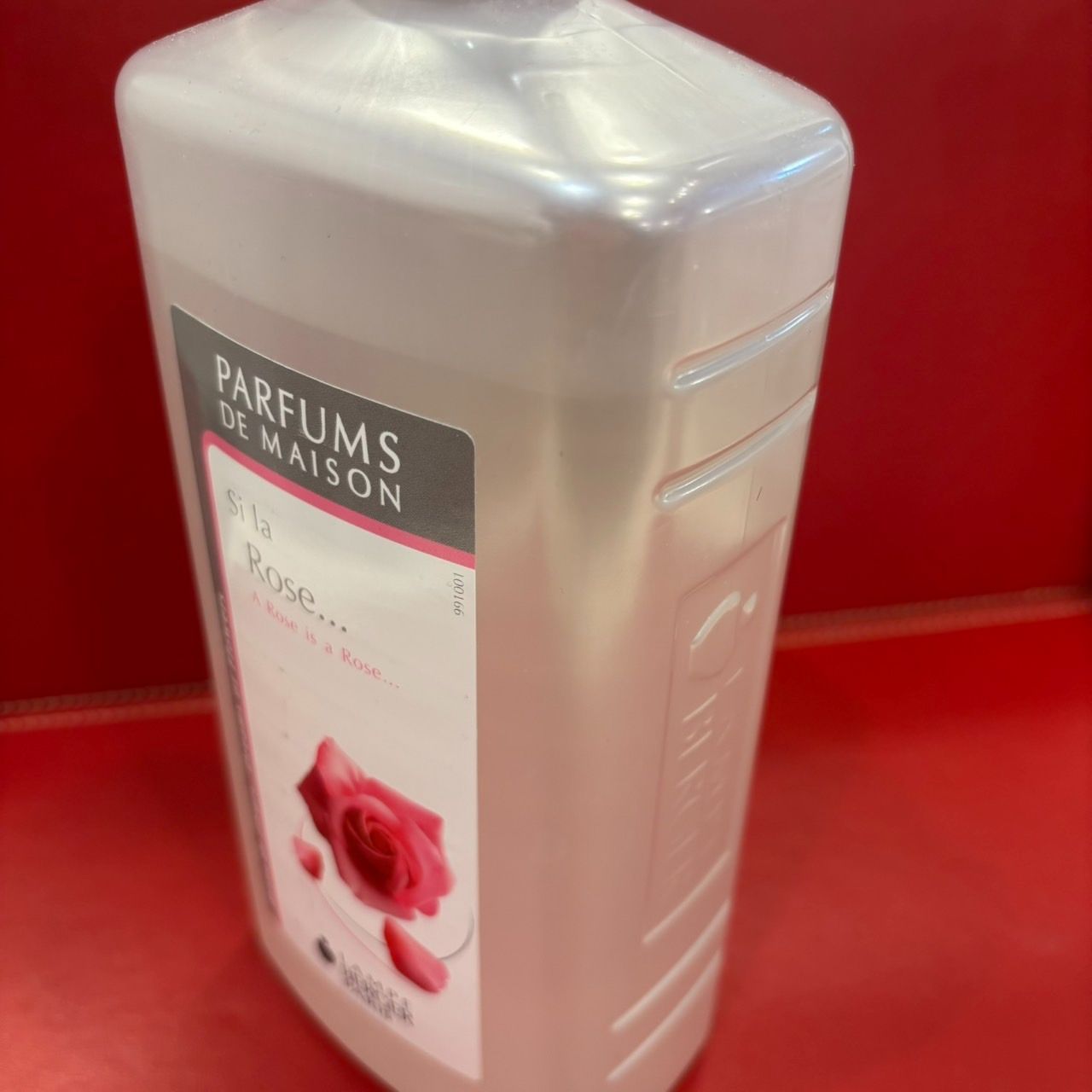 ユーリア555★ランプベルジェ・ヌートレ　シトロネル　ユーカリ　スイカズラ ユーリア555☆ランプベルジェ・ヌートレ シトロネル ユーカリ