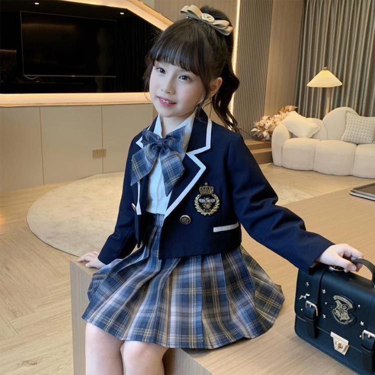 制服、スカートリボンセット新品未使用青チェックブレザータイプ 赤