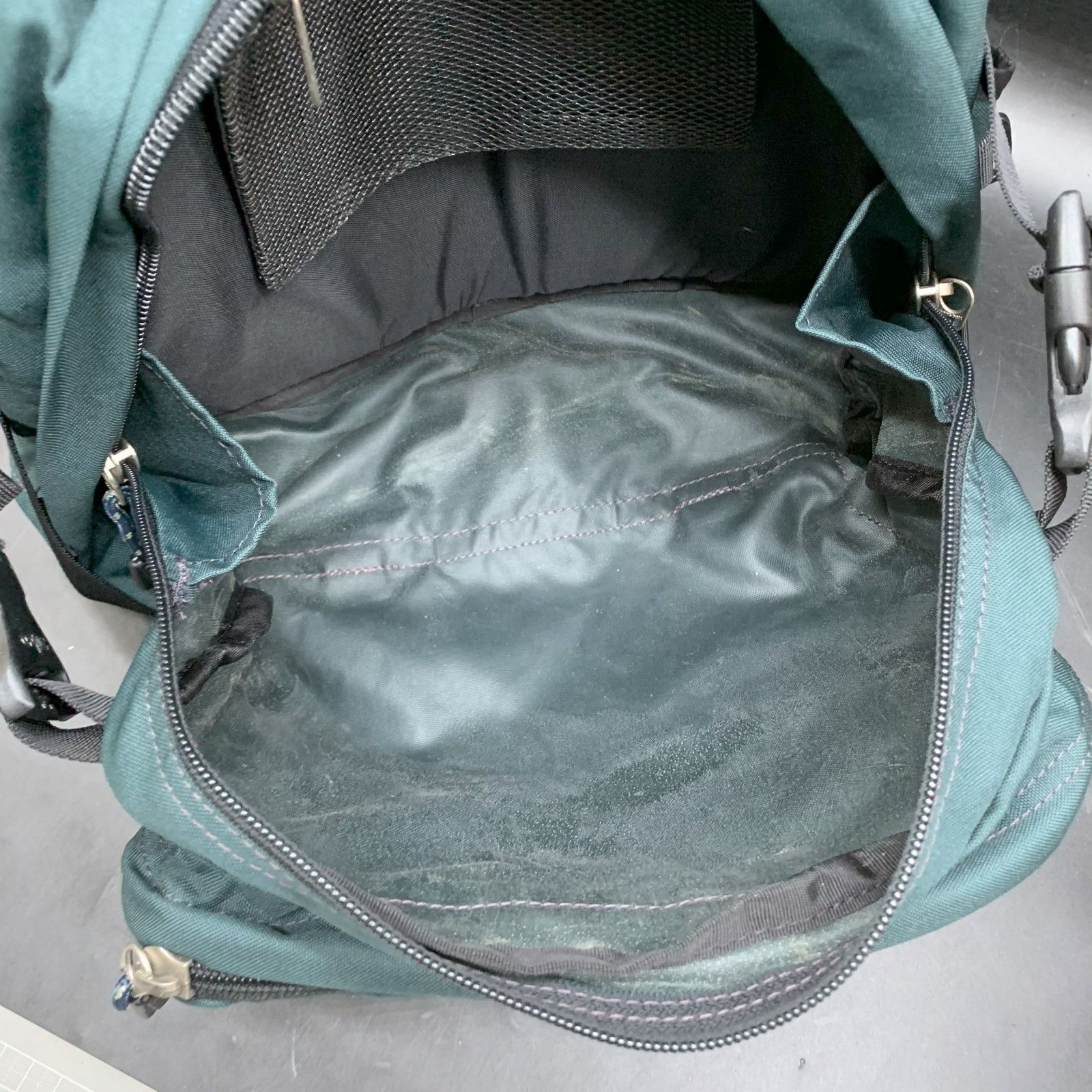 F393 モンベル OLD MONT-BELL ウェストポーチ ヒップバッグ 緑系 