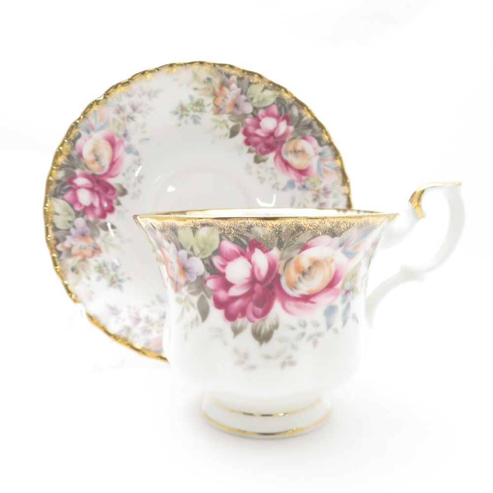 美品 ROYAL ALBERT ロイヤルアルバート オータムローズ ティーカップ＆ソーサー 2客 ペア 秋 薔薇 バラ 花 フラワー 紅茶 英国 SU8527K 