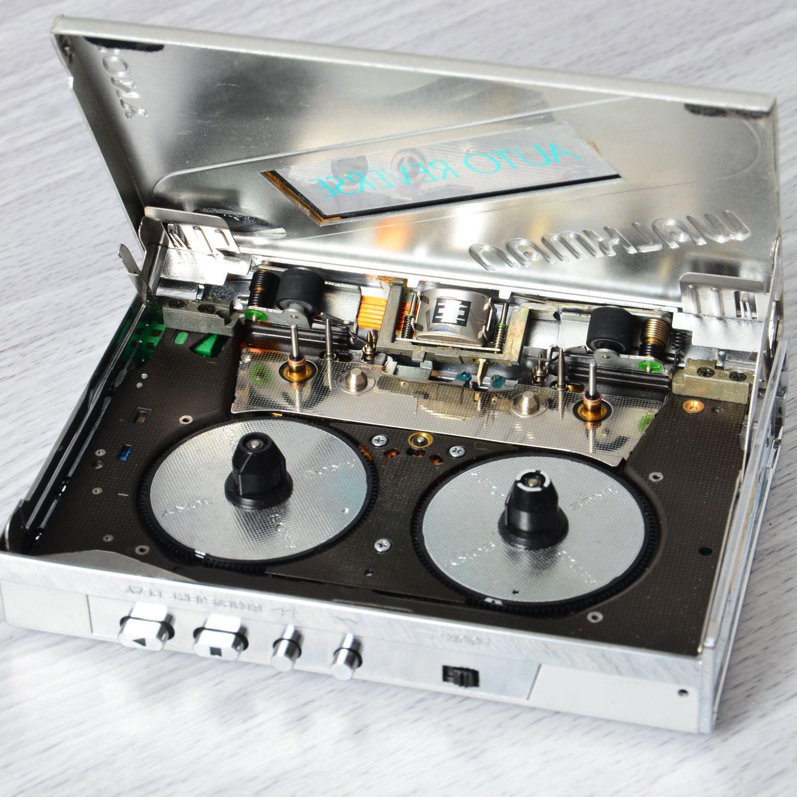 SONY WALKMAN WM-102 カセットウォークマン シルバー 整備済 SONY WALKMAN WM-102 カセットウォークマン シルバー 整備済