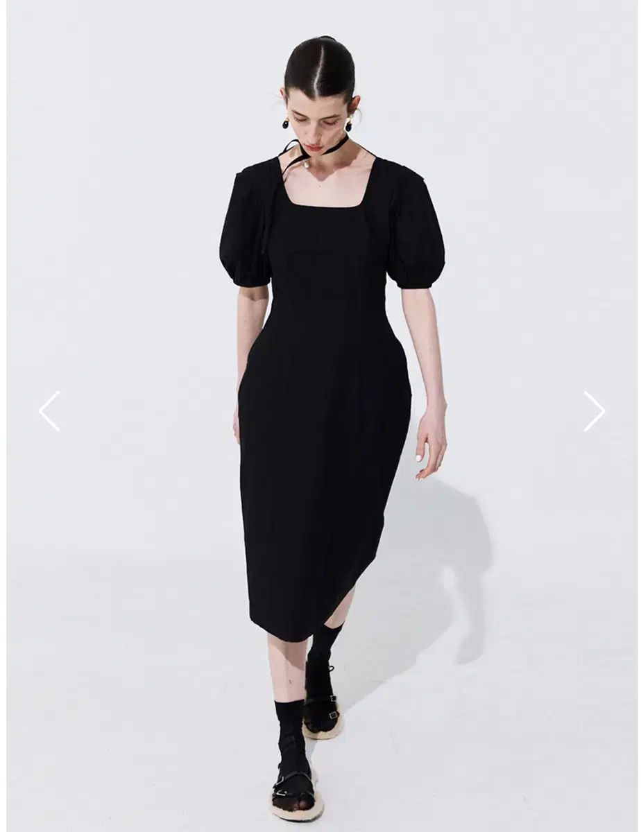 ワンダーカンマー バルーンライン ワンピース 黒 定価 25 8 のみ