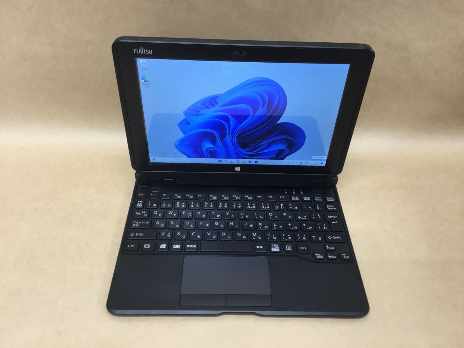 鉄道 タブレット 富士通 タブレット ARROWS Tab Q506/NE ATOM(Z8550)-1.44GHZ 4GB