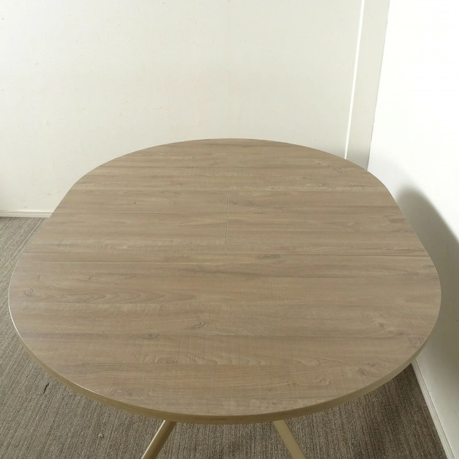 ジョーベ 伸長式ダイニングテーブル