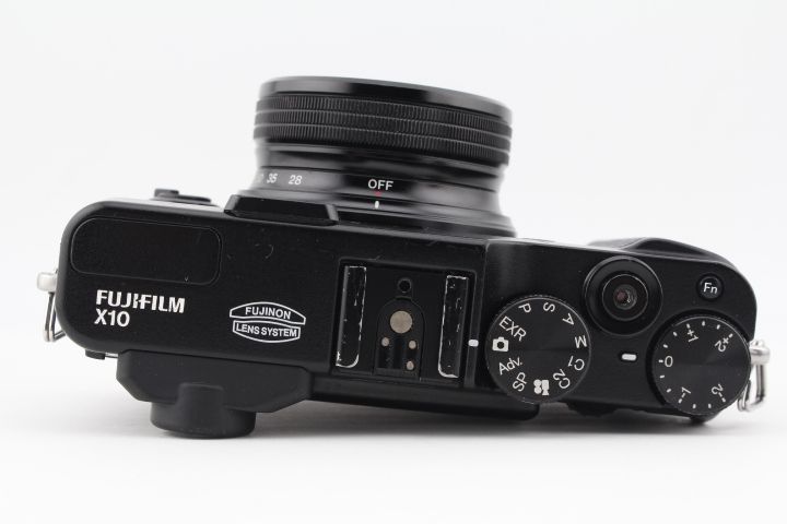 フジフィルム A100 コンパクトデジタルカメラ 0412-S5767t Amazon | FUJIFILM デジタルカメラ A100 シルバー FX-A100S