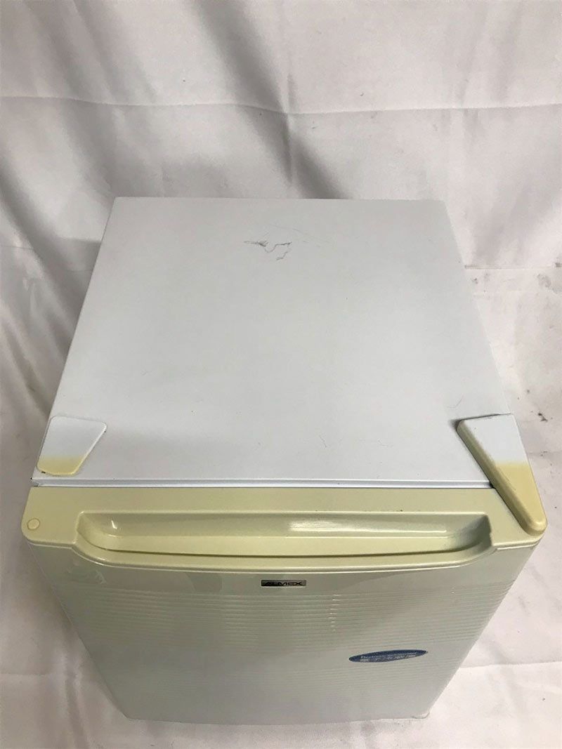 ☆中古品 アルメックス ALMEX 電子冷蔵庫 ADC-253N 22L 2016年 動作問題なし☆ ☆中古品 アルメックス ALMEX 電子冷蔵庫 ADC-253N 22L 2016年 動作