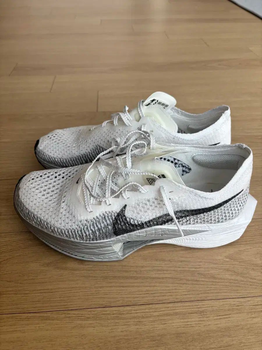 ZOOMX VAPORFLY NEXT% 3 26.0cm Nike ZoomX Vaporfly Next% 3 