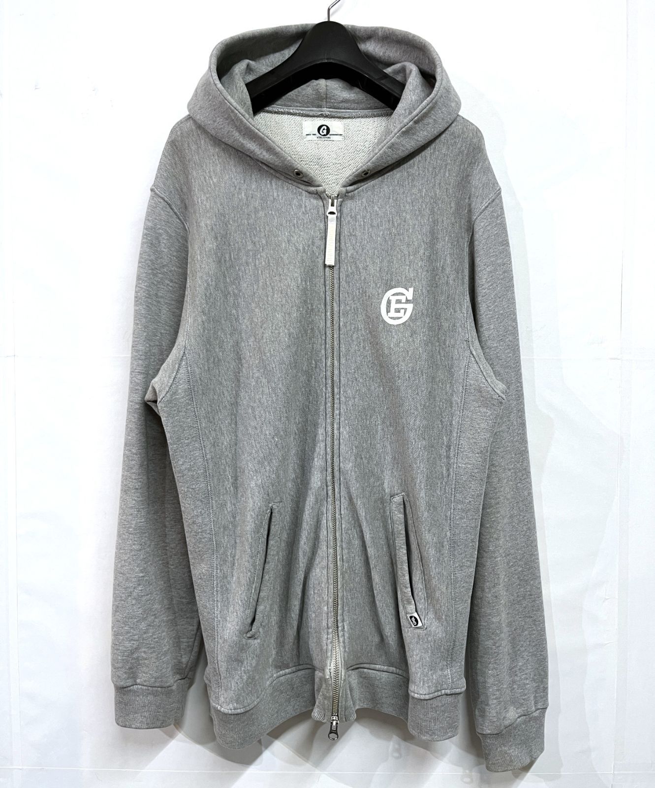 【新品】グッドイナフ クラシックパーカー GOODENOUGH - GOODENOUGH グットイナフ クラシックロゴパーカー