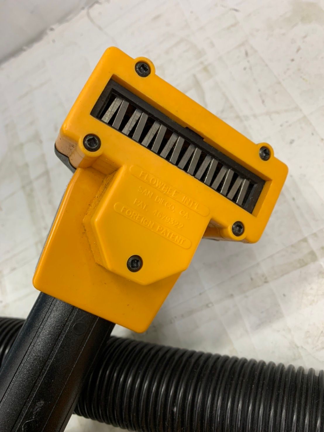 FLOWBEE フロービー 掃除機吸引式電動バリカン