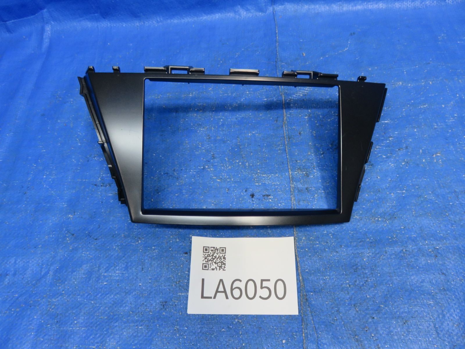 プリウスα ZVW41W 8インチナビ用 オーディオパネル LA6050*トヨタ 40系プリウスα 8インチ/ナビ・オーディオパネル