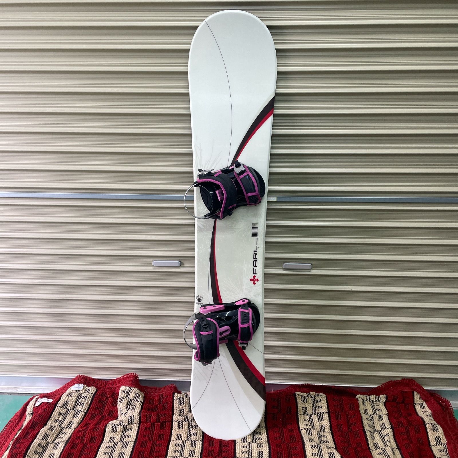 大量入荷 現状売り FARI スノーボード