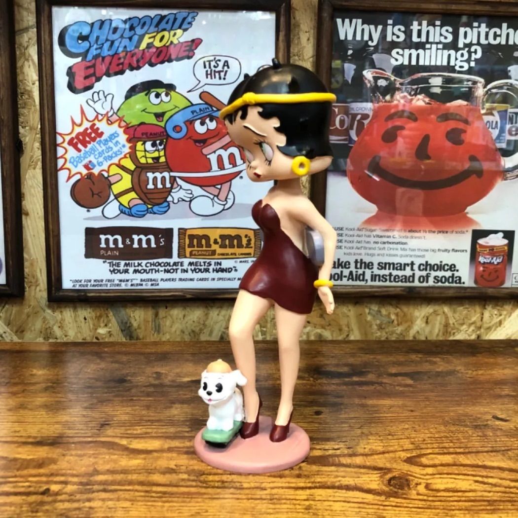 Betty Boop】 ボビングヘッド フィギュア スケートボード ベティ Betty Boop】 ボビングヘッド フィギュア スケートボード ベティ