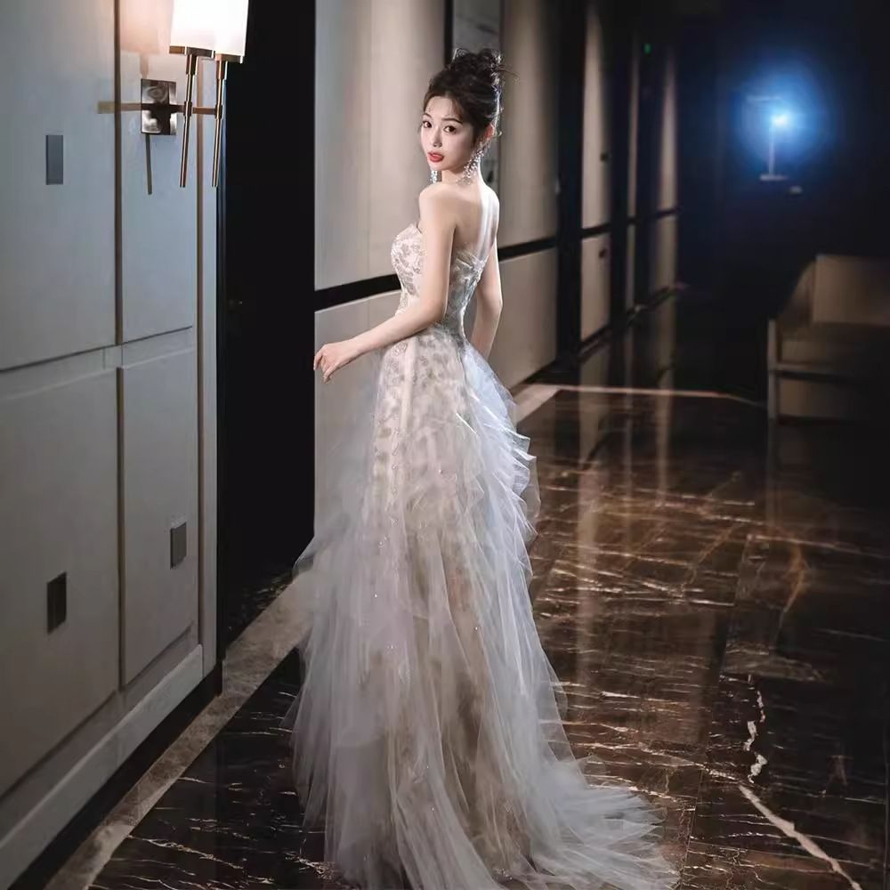 レディース パーティードレス 在逃公主デザイン 订婚式 軽奢 小众 感 宴会 主持用 チューブトップ 軽婚纱 敬酒服 新婦用-10.13 MAAHADDERANG_COM