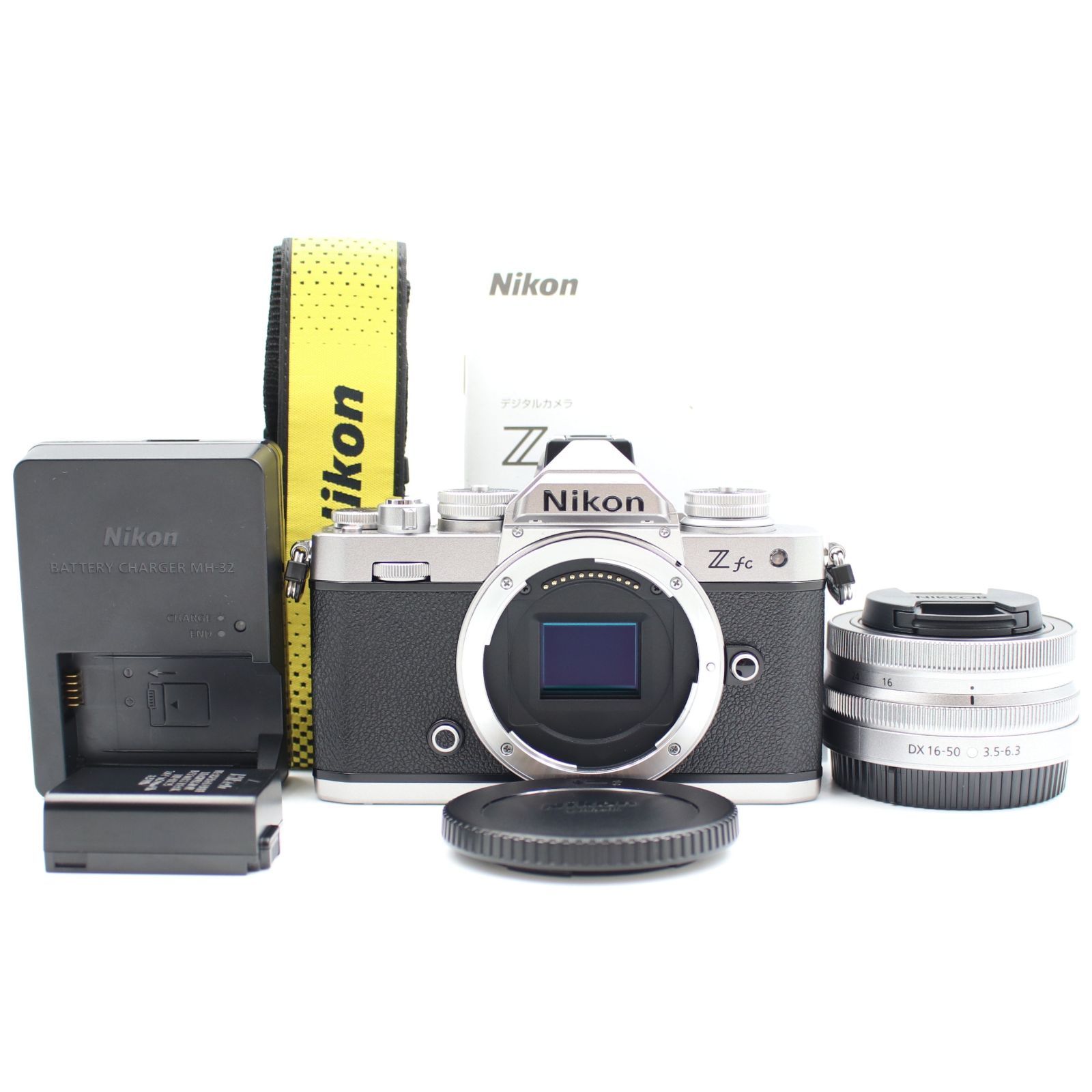 シャッター数3831枚 Nikon Z fc レンズキット シルバー ミラーレス一眼カメラ ニコン