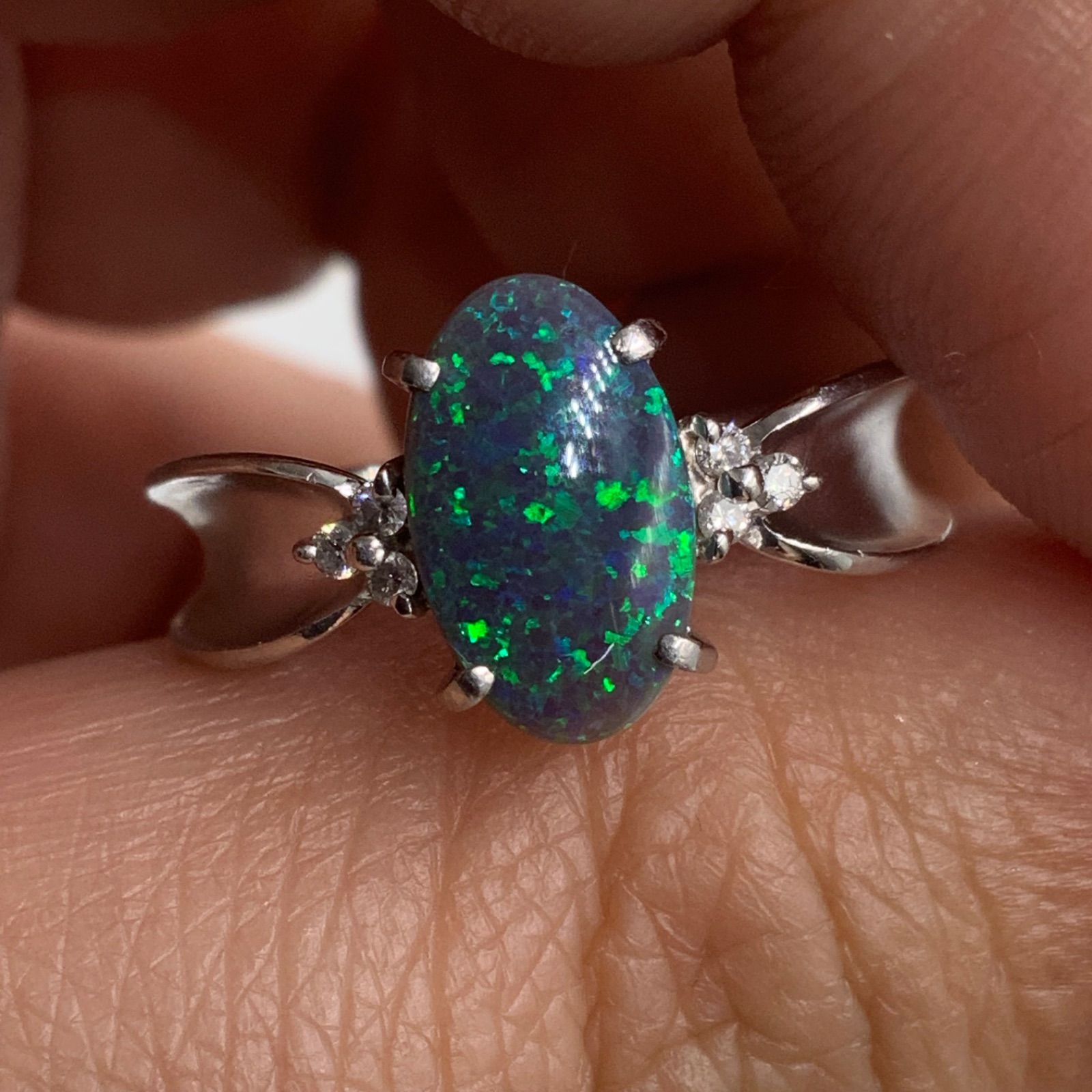 Pt900 ブラックオパール ダイヤモンド リング 0.88ct D0.57ct