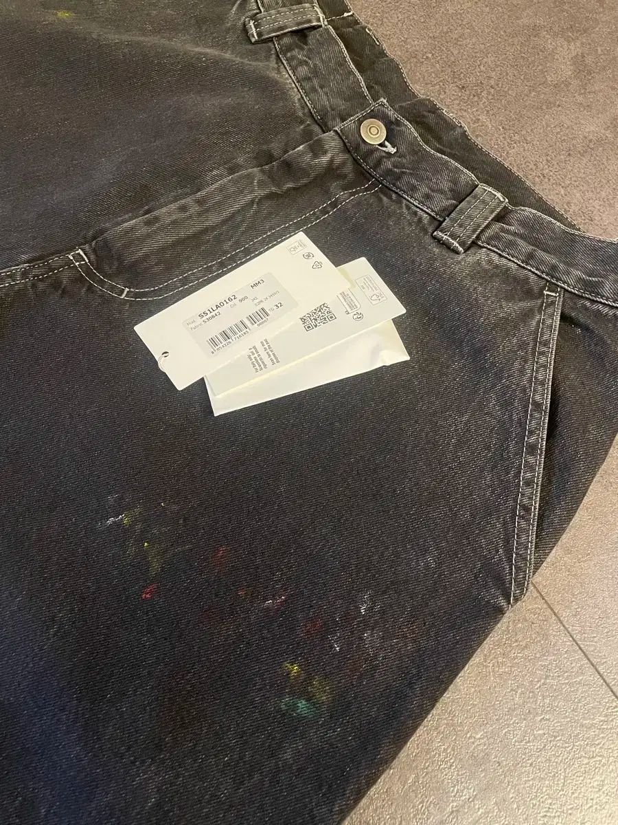 【MAISON MARGIELA】バギーペイントスプラッタージーンズ Paint Jeans For Men | Maison Margiela