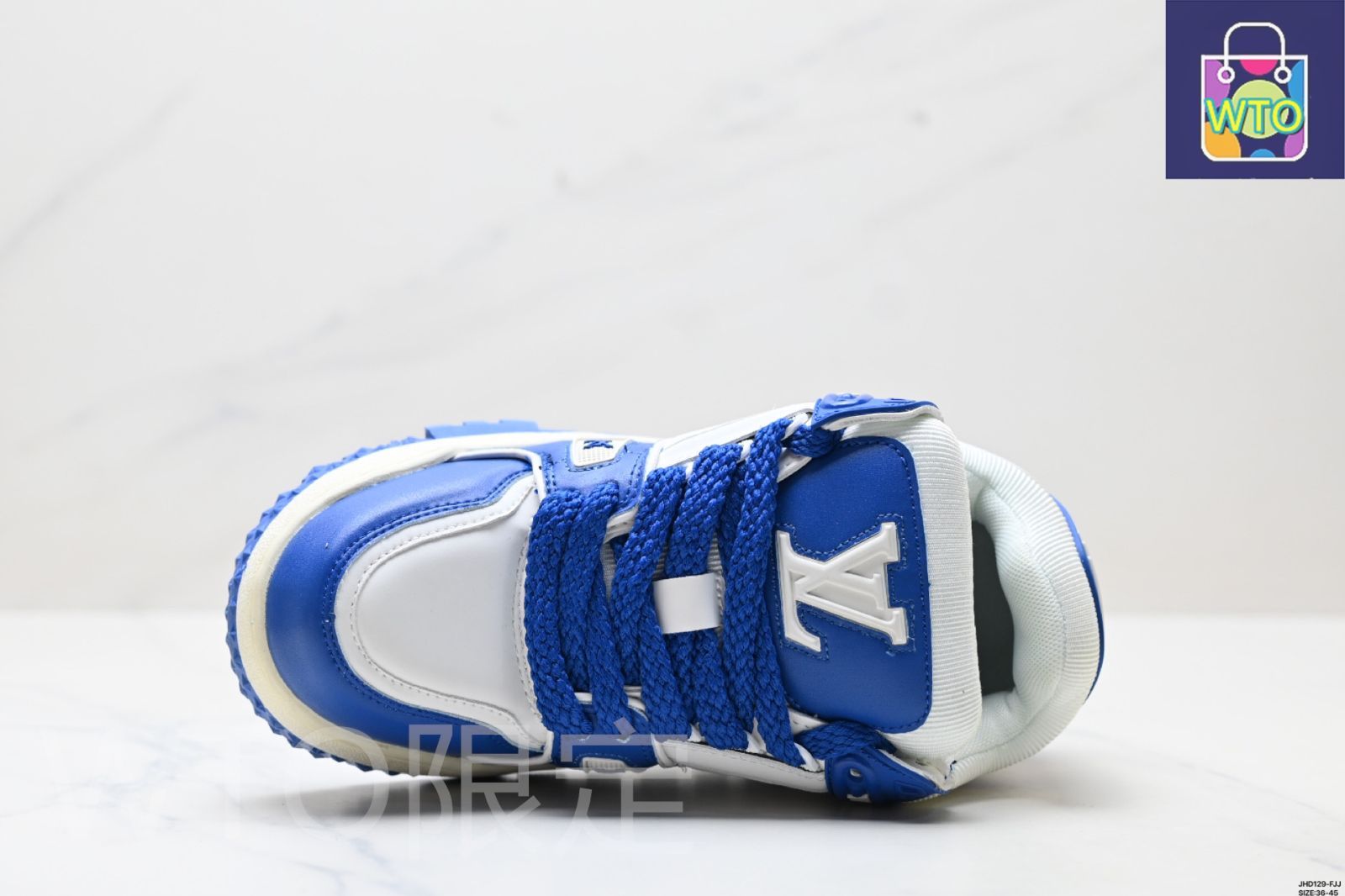 chatelain　ルイヴィトン ルイ・ヴィトン（LV）Louis Vuitton Trainer Sneaker Low