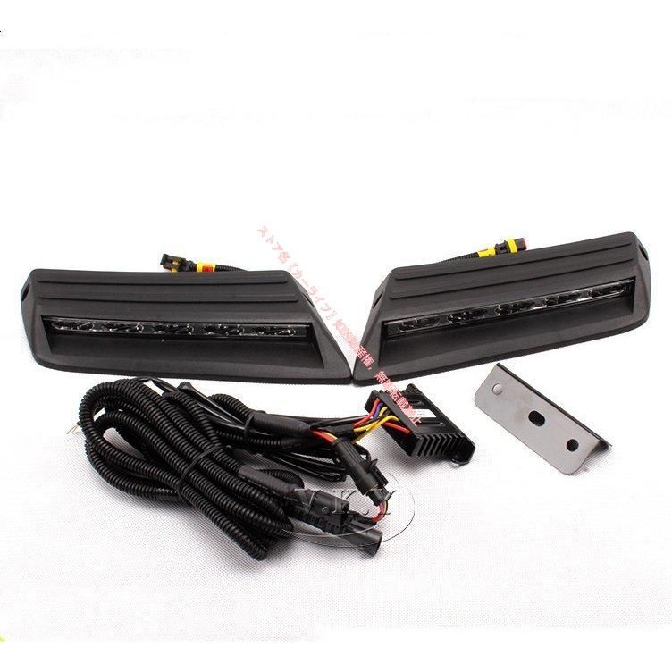 トヨタ TOYOTA ランドクルーザー 70系 LED デイライト フロントアンダーカバー ガーニッシュ ランプ 左右セット