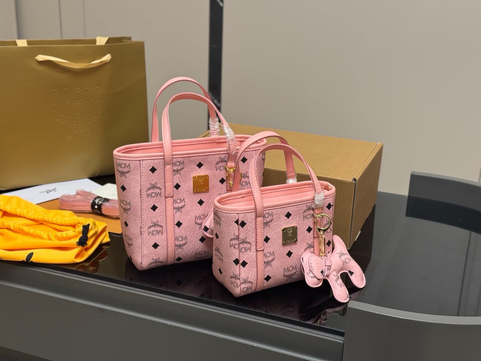 今日 MCM New Market Tote メシューエム ニュー マーケットトート 菜籃子 -WTO輸入2