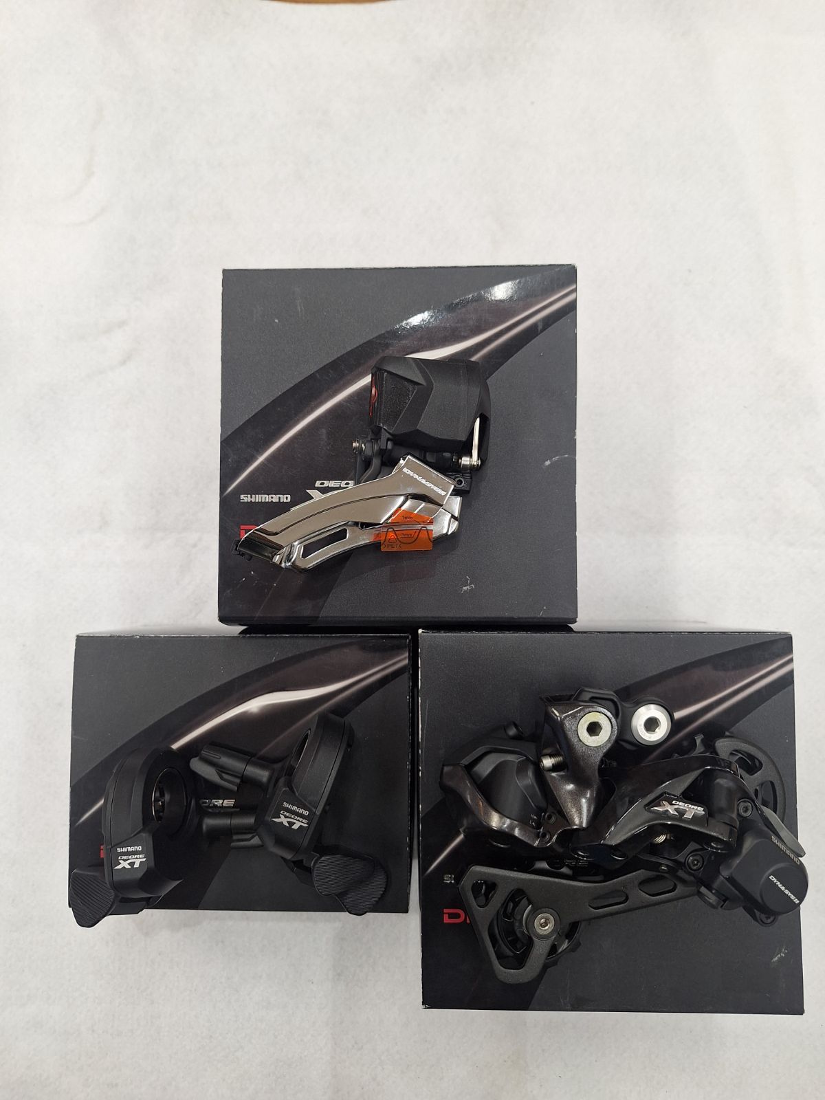 シマノ DEORE XT Di2 ST.RD.FD3点セットのみ ケーブル バッテリーなど付いてません