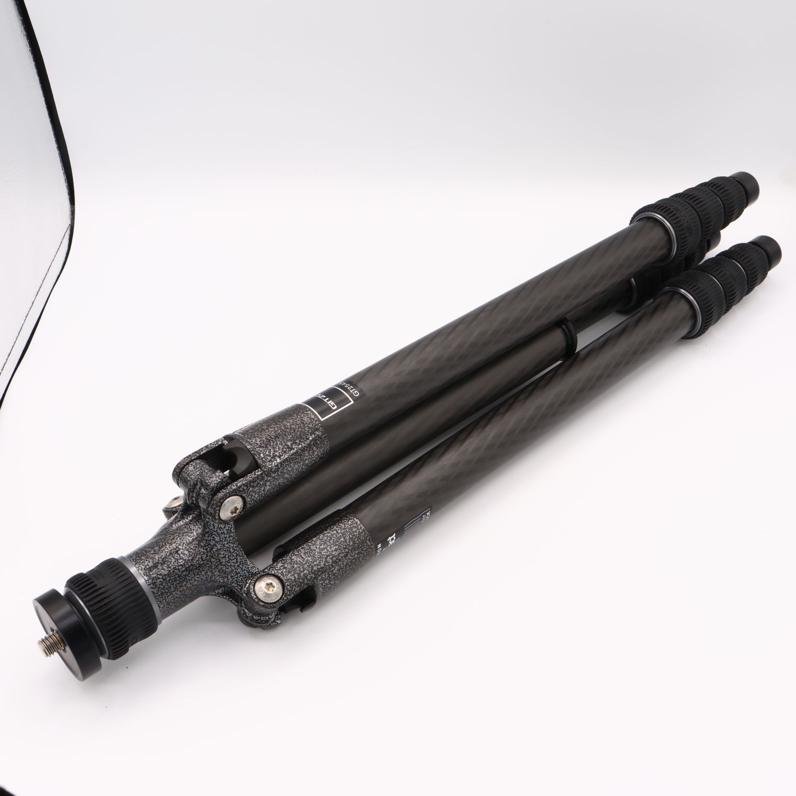 GITZO - GITZO 2型 4段 Carbon eXactチューブ採用 GM2542 Amazon | ジッツオ(GITZO) 一脚 カーボン 2型 4段 Carbon eXact