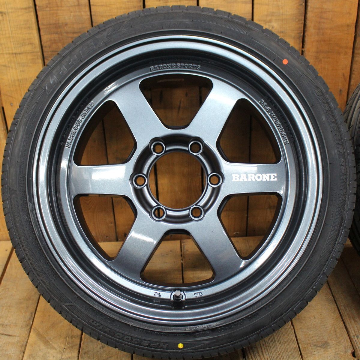 トヨタ 200系 ハイエース オーバーフェンダーサイズ 18インチ 9J+25 ファブレス BARONE XR6 ワイド 225/45R18 新品 タイヤ ホイール 4本SET