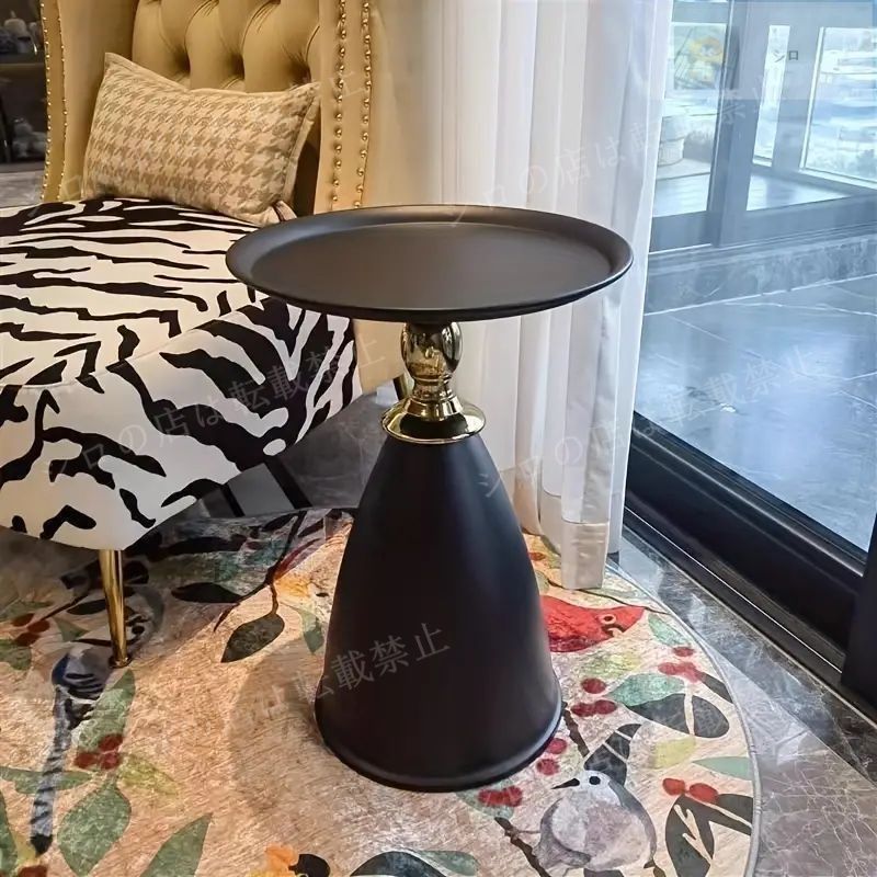 アイアンサイドテーブル リビングルーム ソファサイド ベッドサイド 防水台座付き エレガン シンプル イタリアンデザイン おしゃれ サイド