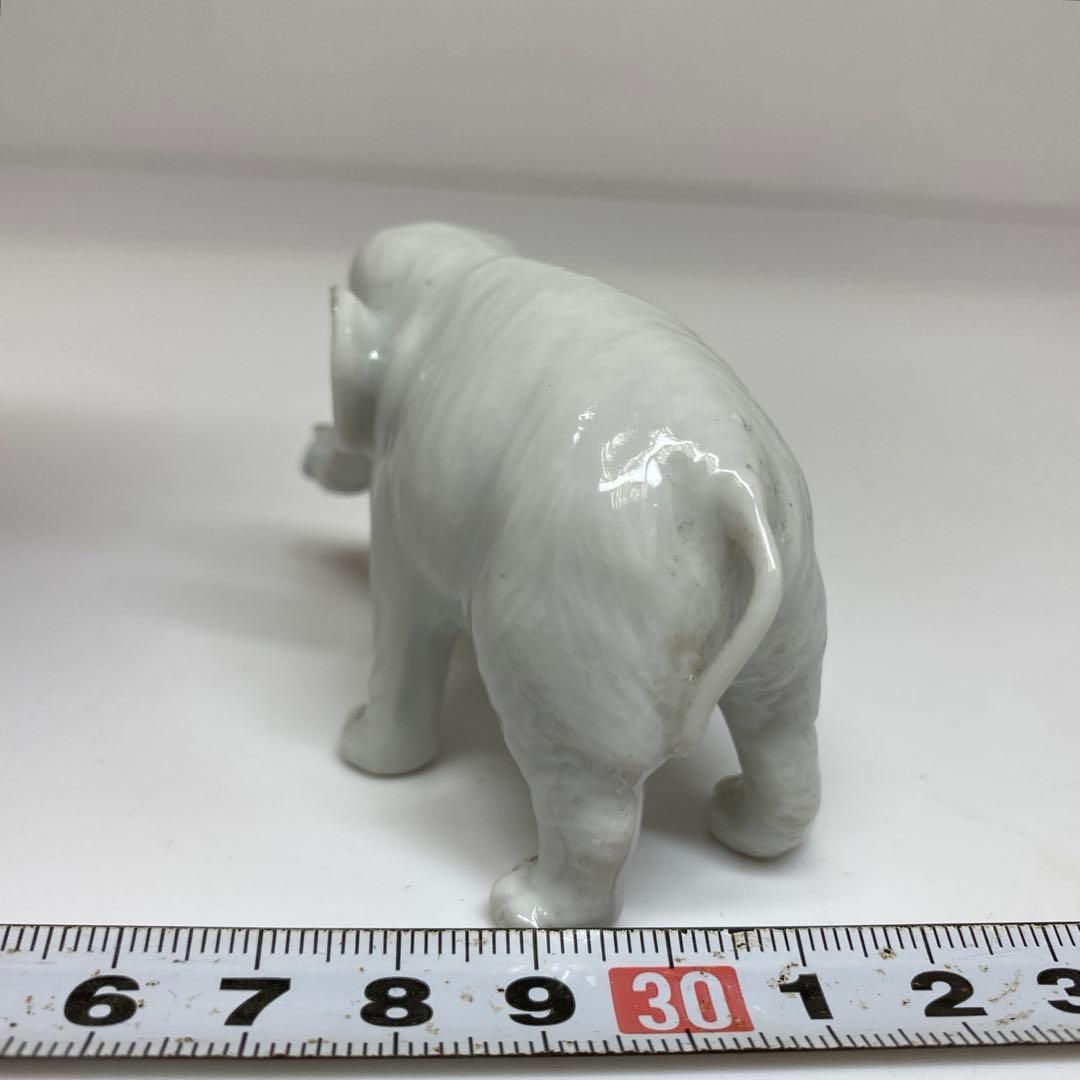 白磁 象