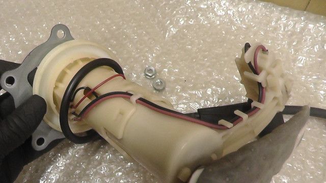 燃料ポンプ 1758857628