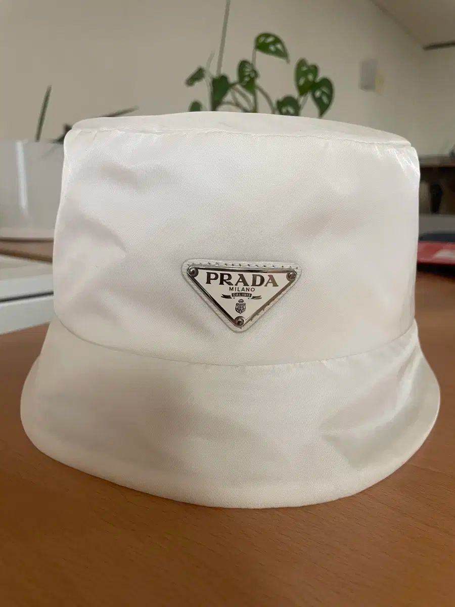 Prada プラダ x Adidas アディダス コラボ バケットハット 帽子