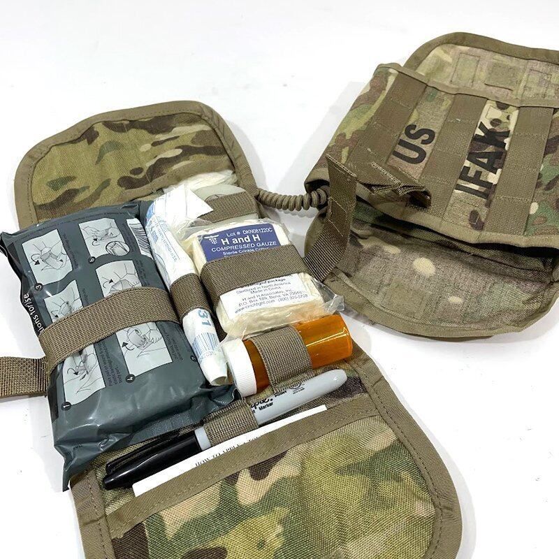 IFAK キット　実物　放出品　メディックキット 米軍放出品] US ARMY IFAK II コンプリートキット 実物 (未使用
