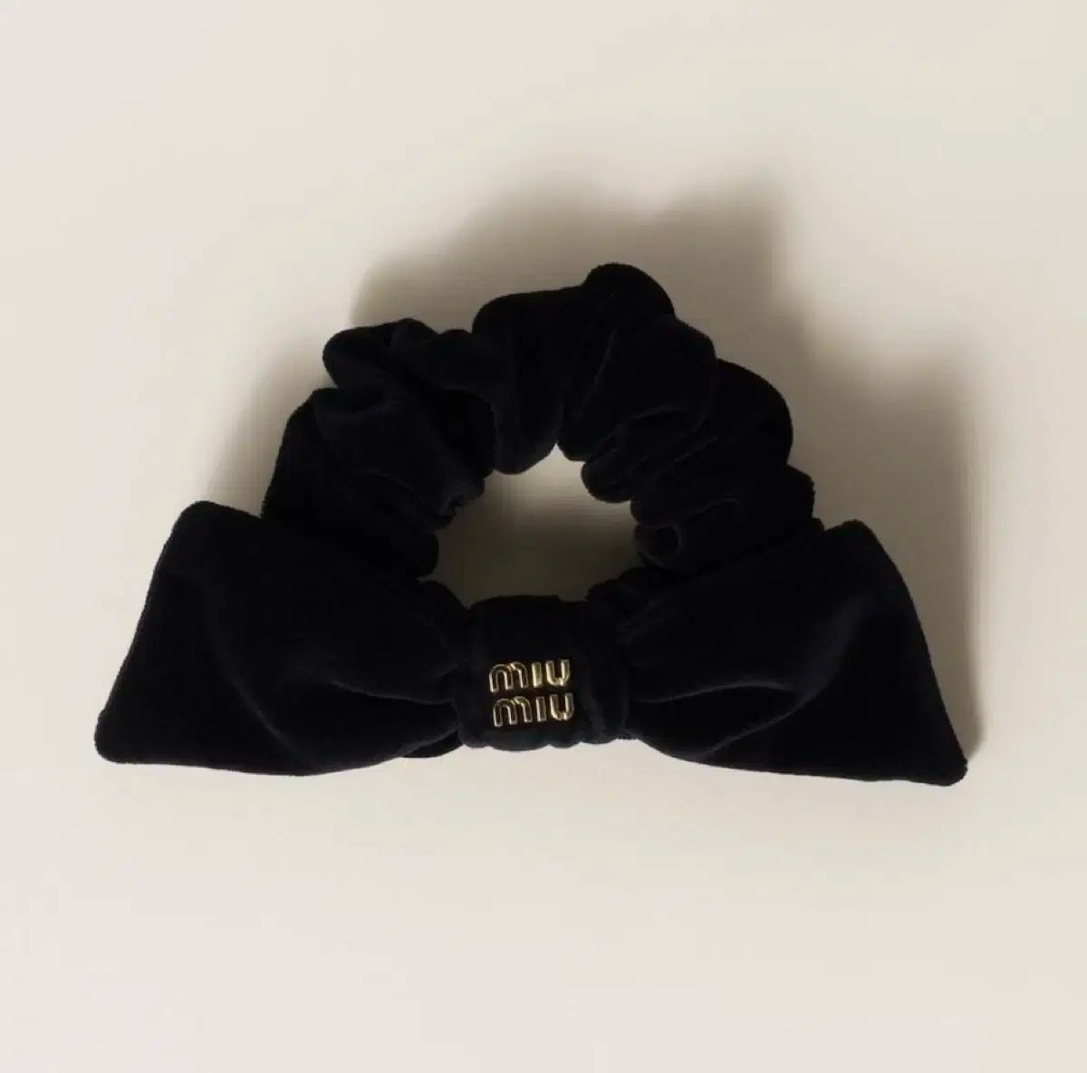  MIU ミュウミュウ ベルベッド シュシュ その他 アクセサリー