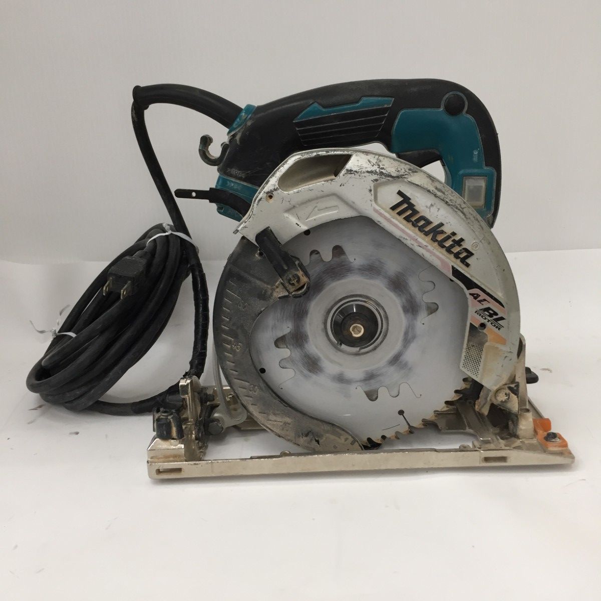 △△MAKITA マキタ 165mm 電子マルノコ 本体のみ HS6303