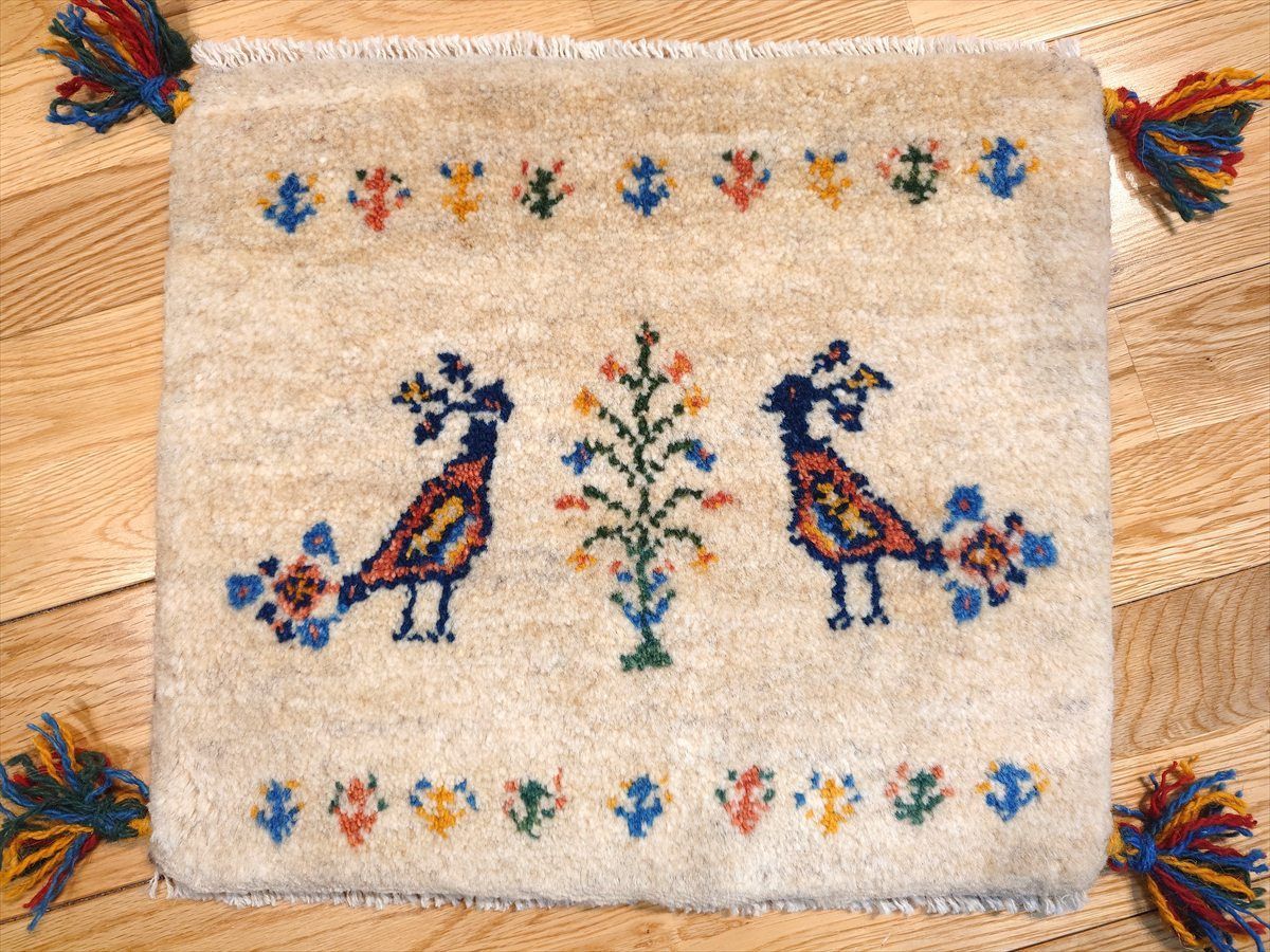 ペルシャ ギャッベ