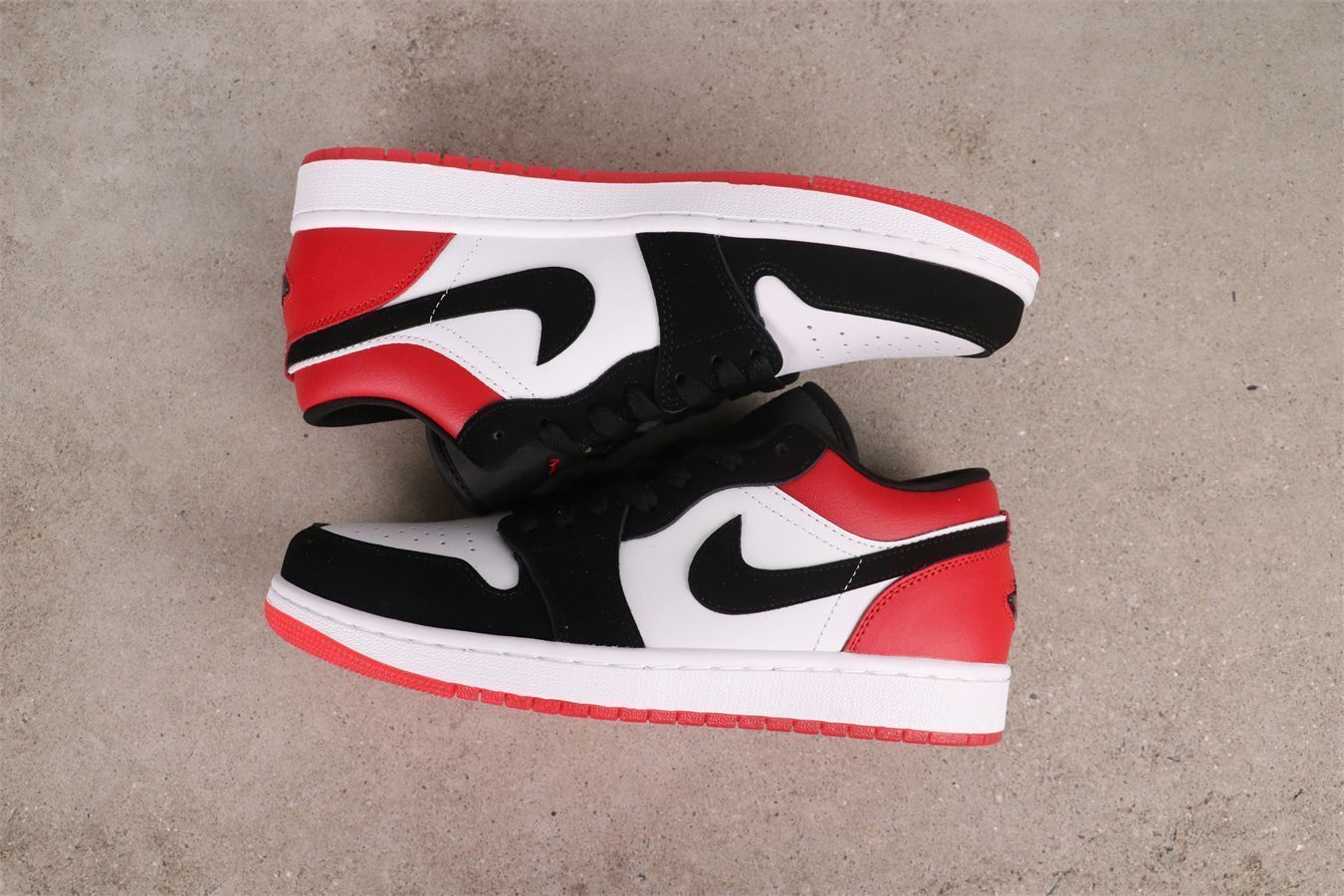 今日特価】Air Jordan 1 Low IB8971-106 ホワイトレッド（White