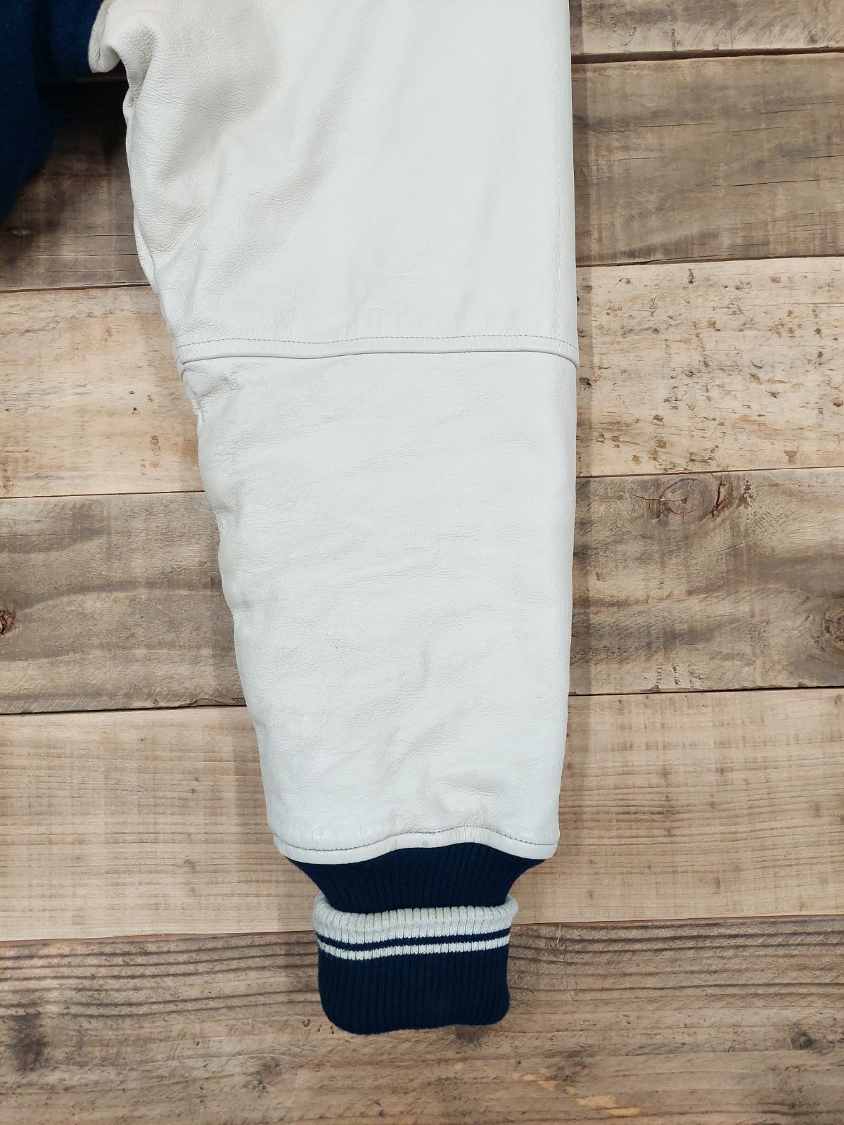 90's NIKE ファラオ型スタジャン 袖レザー Mサイズ 実寸XLサイズ位