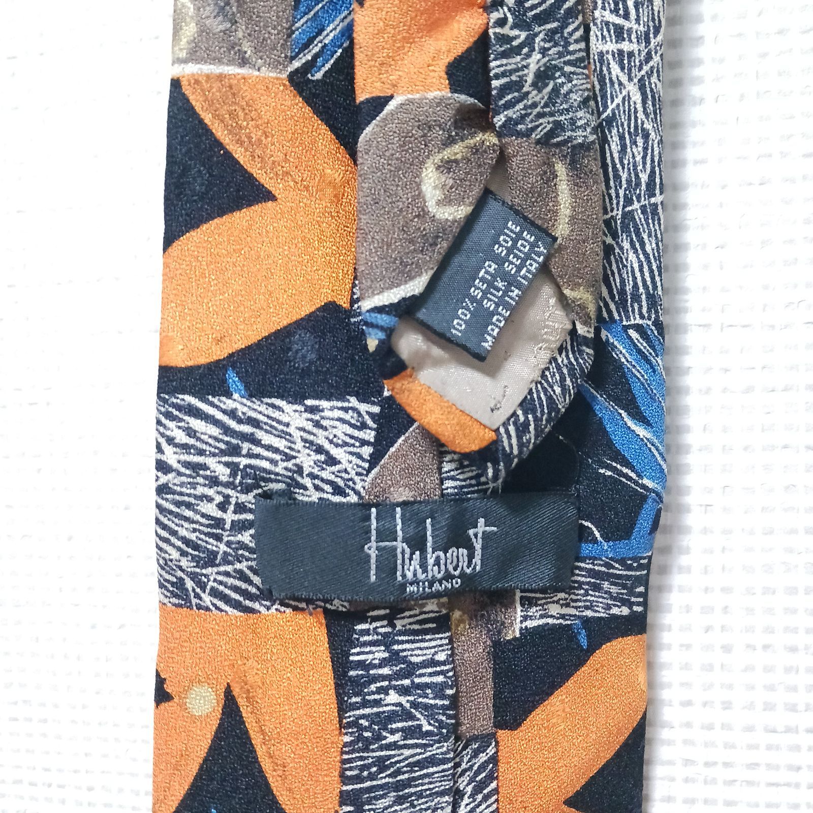 (^w^)b ウーベルト HUBERT 抽象画 アート ブルー系 マルチカラー 絹100% イタリア製 ネクタイ メンズ レディース ユニセックス  総柄 オシャレ かっこいい かわいい 70s80s90s ビンテージ レトロ 昭和