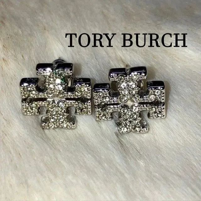 【送料関税込】TORY BURCH キラ パヴェ スタッドピアス シルバー キラ クローバー パヴェスタッズ: レディース イヤリング