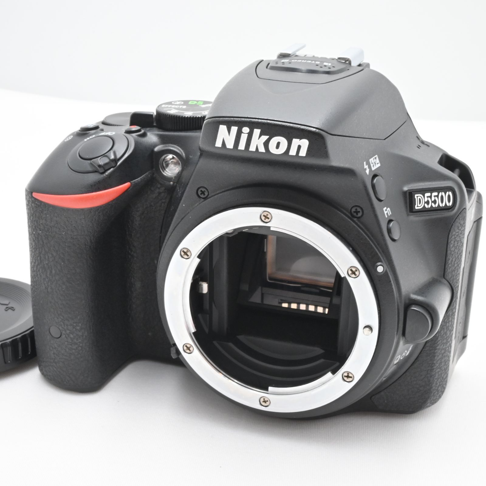 シャッター回数『5252』Nikon デジタル一眼レフカメラ D5500 ボディー ブラック シャッター回数『5252』Nikon デジタル一眼レフカメラ D5500 ボディー